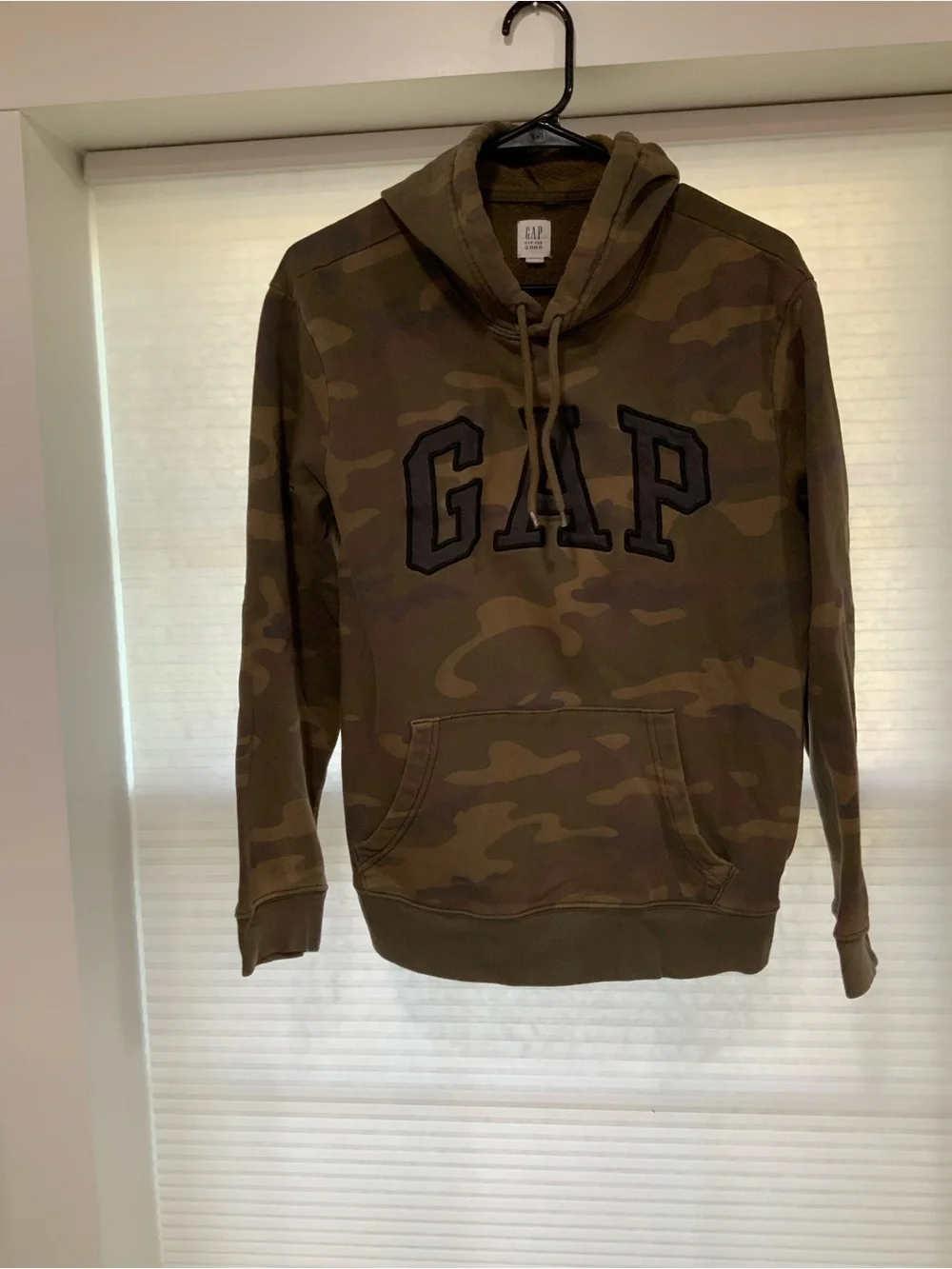 GAP Camo Pullover Hoodie in Camo